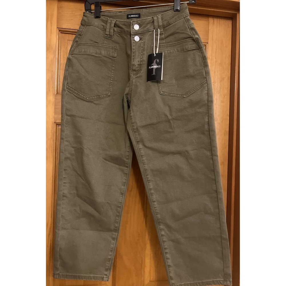 Flamingals Womens Small Green Straight Leg Capri Pants